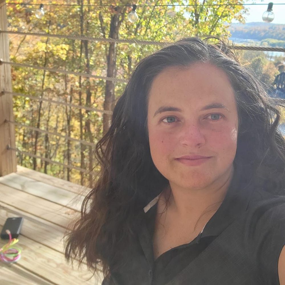 Meet your Posher, Daniela